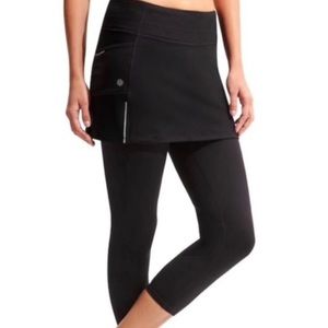 ATHLETA • 2n1 Free To Be Skirt Capri leggings